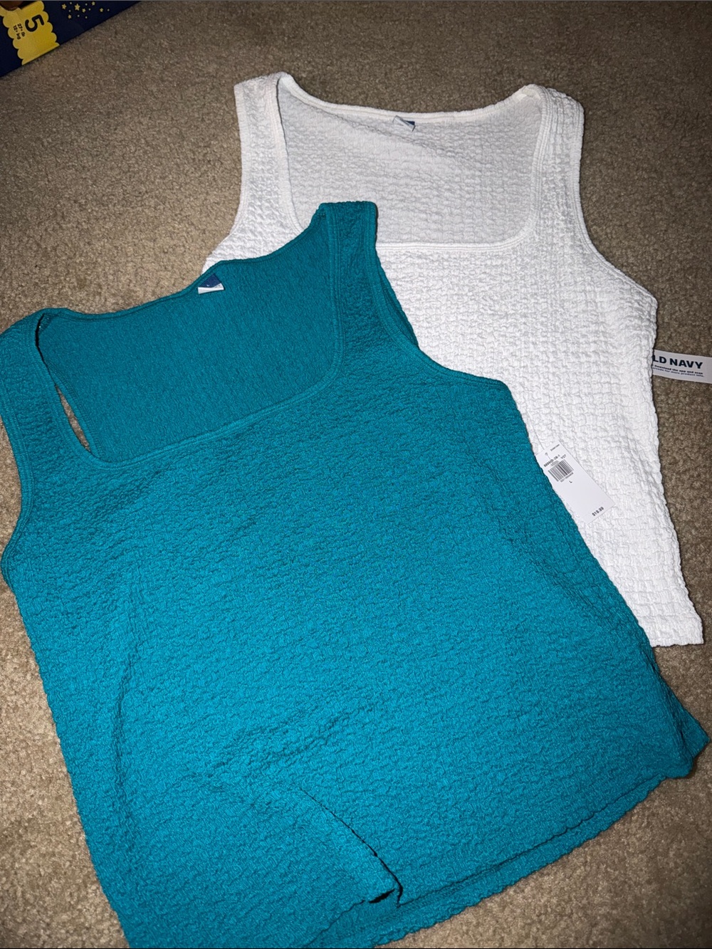 Old Navy Women's Textured Scoop Neck Tank - Teal & White
